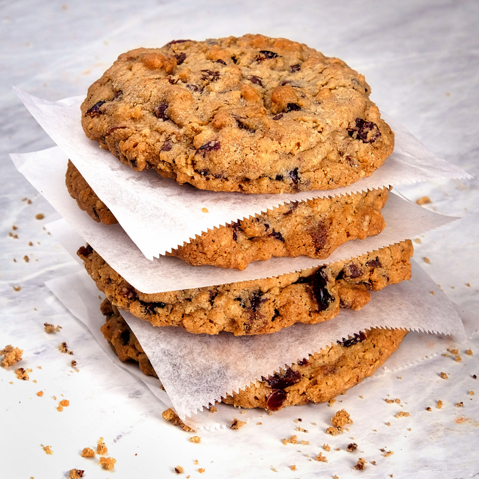 oatmeal craisin toffee cookie