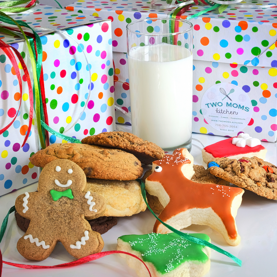 https://twomoms.kitchen/wp-content/uploads/2022/08/two-moms-kitchen-gift-boxes-christmas-cookies.jpeg